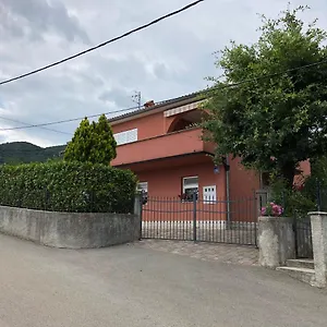  Appartement Apartman Ena